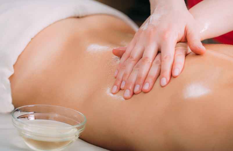 Les massages à l’huile pour raffermir la peau-Santé AMU de France